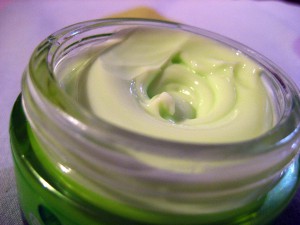 skin care for older women - moisturizer